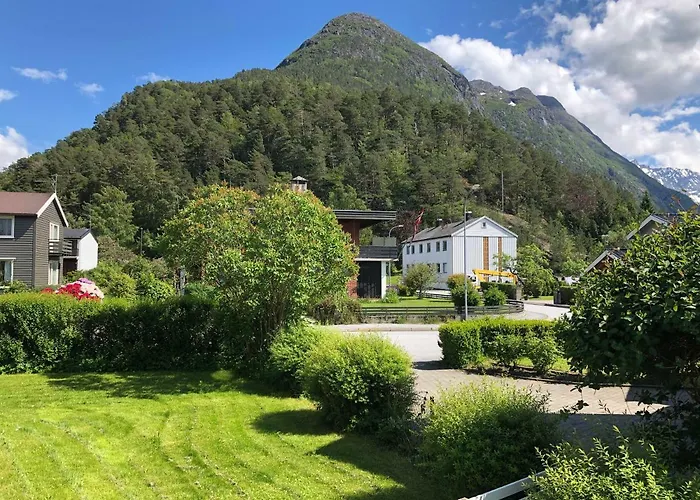 - Luxury * Åndalsnes